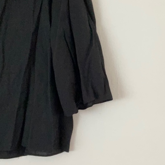 Banana Republic black 3/4 sleeve open blouse - Picture 2 of 4